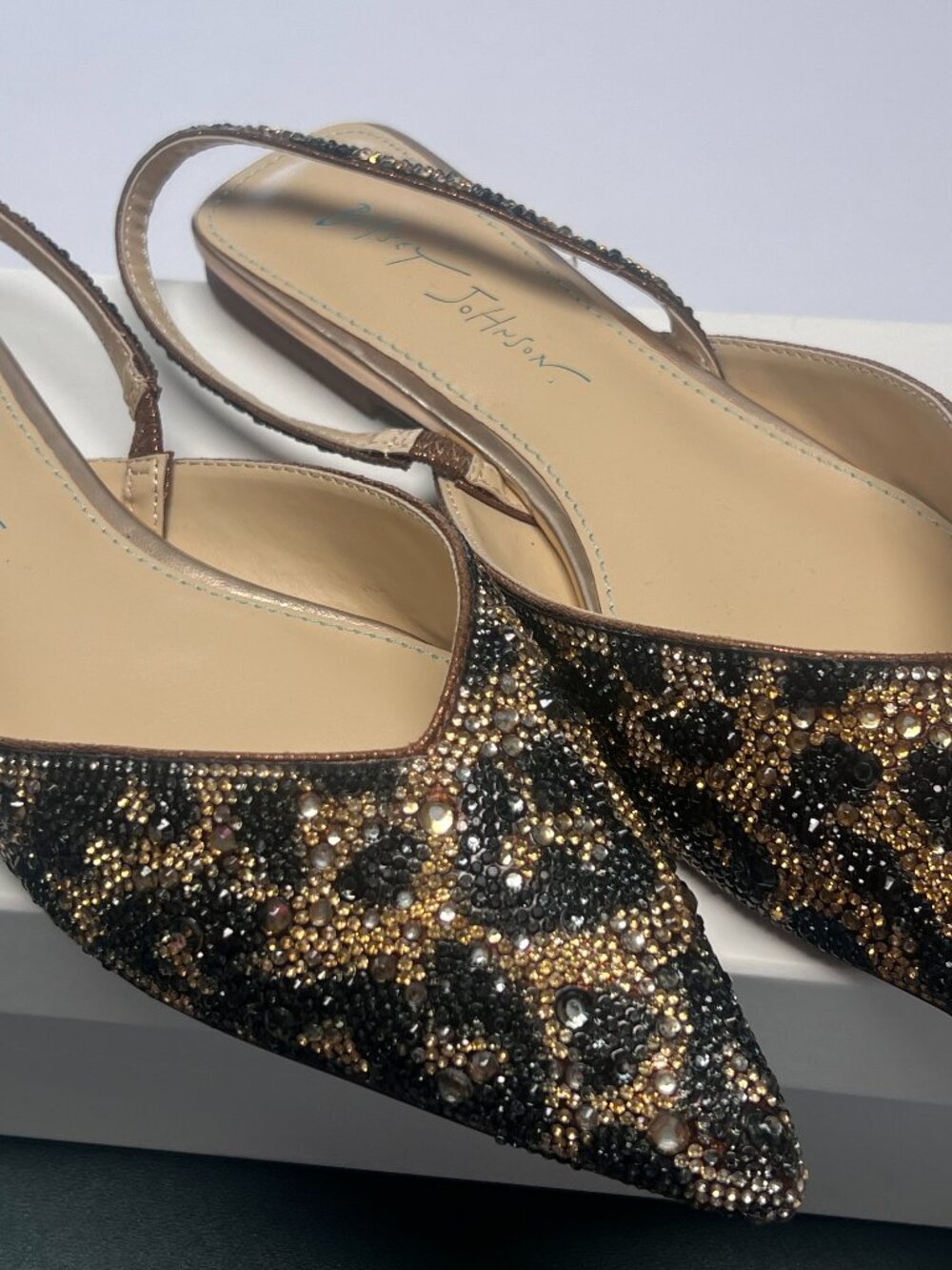 Betsey Johnson Slingback, Leopard Print, Rhinestone Sz 8